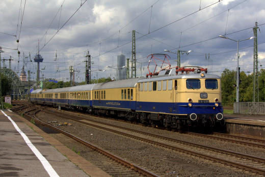 894119 (a): :2048x1363